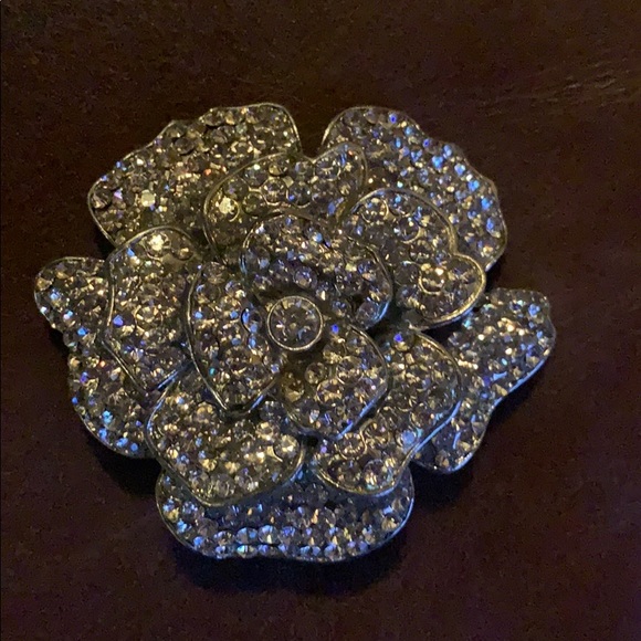 Extra large silver clear Rhinestone Brooch - Picture 1 of 3